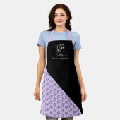 ビジネスロゴの色ブロックパターン名タイトル エプロン (着用した状態)