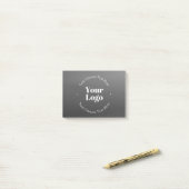 ビジネスロゴまたはデザインと編集可能文字 ポストイット (デスク上)