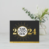 ビジネスロゴハッピーニューイヤー |黒い金ゴールド 箔シーズンポストカード (立ち正面)