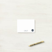 ビジネスロゴ会社の社員会議の景品 ポストイット (デスク上)