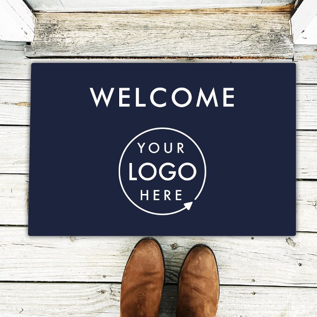 ビジネスロゴ |ようこそモダンネイビーブルー企業の ドアマット (Navy blue company branded welcome doormat for small business premises promotion & store entrances.)