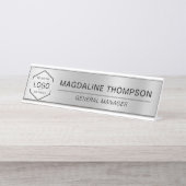 ビジネス企業のロゴSilver Metallic デスクネームプレート (正面)