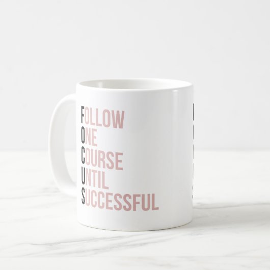 ビジネス引用文やる気を起こさせるピンクタイポグラフィ コーヒーマグカップ (正面左)