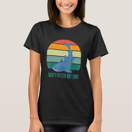 ビジュ良すぎ鯨サメ Tシャツ (正面)