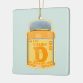 ビタミンDカプセルの健康と幸福 セラミックオーナメント (左)