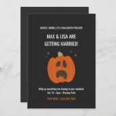 ビックパンプキシンプルンブラックハロウィン結婚ズ 招待状 (正面/裏面)