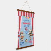 ビッグトップサーカステーマ誕生日 吊り下げ型タペストリー (傾斜あり)