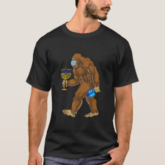 ビッグフおもしろいートマスク(ユダヤ教)メノラーハヌカー検疫 Tシャツ