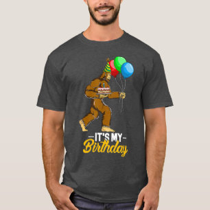 ビッグフットお誕生日ケーキバルーンズサスカッチイエティ Tシャツ