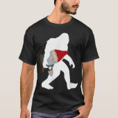 ビッグフットがノームを抱える面白いデザイン Tシャツ (正面)