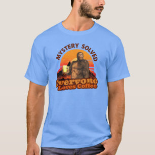 ビッグフットが大好きなコーヒー おもしろTシャツ Tシャツ