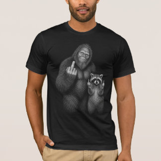 ビッグフットとアライグマの中指 Tシャツ