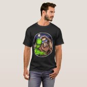 ビッグフットとエイリアン Tシャツ (正面フル)
