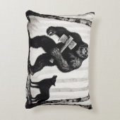 ビッグフットと樺の木ツリー アクセントクッション (裏面(縦))