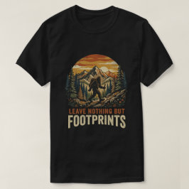 ビッグフットの夕日 ハイキング キャンプ アウトドア Tシャツ