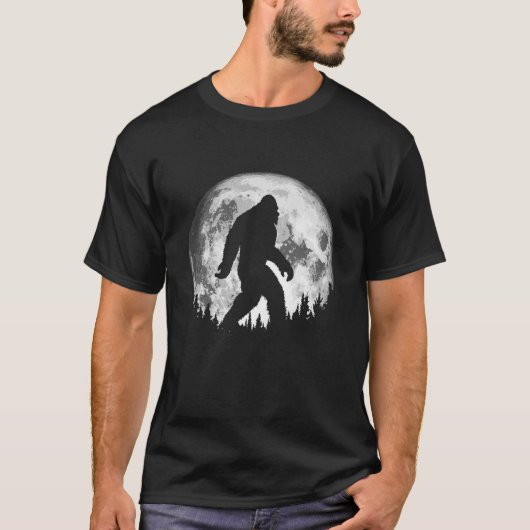 ビッグフットの夜の散歩！満月クールと木Sas Tシャツ (正面)