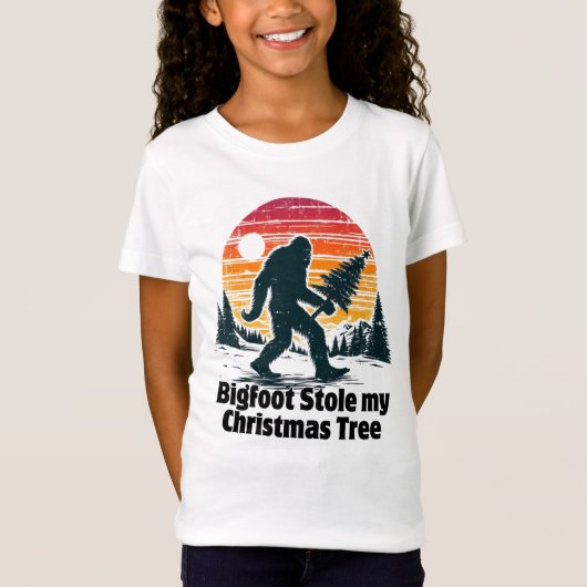 ビッグフットは私のクリスマスツリーを盗んだ Tシャツ (正面)