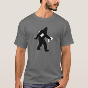 ビッグフットは驚きました Tシャツ