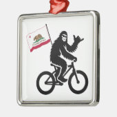 ビッグフットサイクリングカリフォルニアフラグ メタルオーナメント (左)