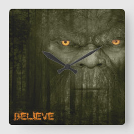 ビッグフットサスカッチポートレート スクエア壁時計