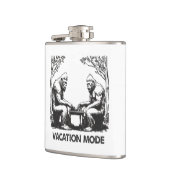 ビッグフットバケーションモードチェス フラスク (左)