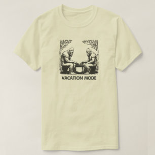 ビッグフットバケーションモードチェス Tシャツ