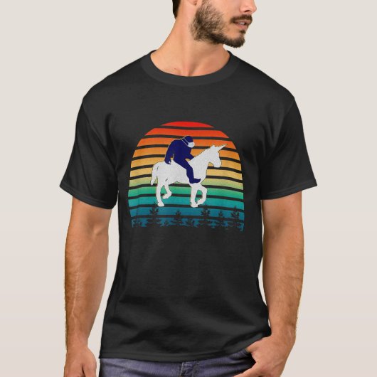 ビッグフット乗りユニコーン Tシャツ (正面)