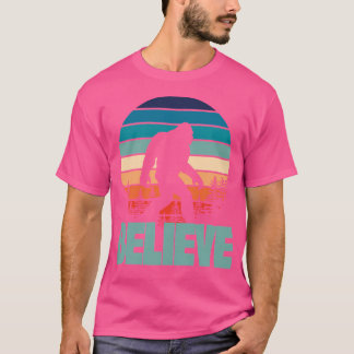 ビッグフット信じ Tシャツ