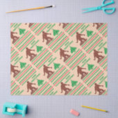 ビッグフット歩くおもしろいクリスマスホリデープリント 薄葉紙 (クラフト)