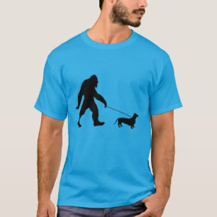ビッグフット歩くズドッグ Tシャツ