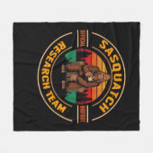 ビッグフット研究チームレトロヴィンテージサスカッチ フリースブランケット (正面(横))