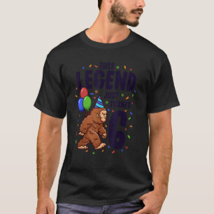ビッグフット誕生日パーティー6歳サスカッチテーマ Tシャツ