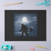 ビッグフット魚釣りおもしろいサスカッチアンドフィッシュナイトフィス 薄葉紙 (クラフト)