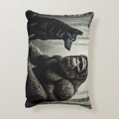 ビッグフット、ウルフと樺の木ツリーフォレスト アクセントクッション (裏面(縦))