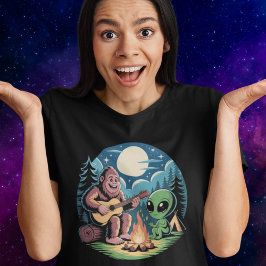 ビッグフット エイリアン UFO クリプトイド 出会い 超常現象 トライブレンドＴシャツ
