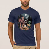 ビッグフット エイリアン UFO 月 未確認生物との遭遇 Tシャツ (正面)