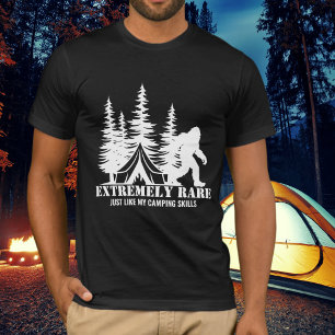 ビッグフット キャンプ 森林 珍しい ユーモア カスタム Tシャツ