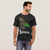 ビッグフット サスカッチ サンタ帽子 クリスマス Tシャツ (正面フル)
