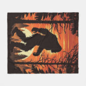 ビッグフット サスクワッチ 森林の夕日 フリースブランケット (正面(横))