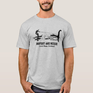ビッグフット&ネッシーロックネスパーソナライズされた文字 Tシャツ