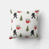 ビッグフット、ホットココア、松の木、アウトドア クッション (裏面)