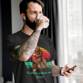 ビッグフット モーニングコーヒーでおならが出る面白いデザイン Tシャツ