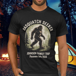 ビッグフット 森のサスクワッチ探し 家族旅行 Tシャツ