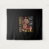 ビッグフートルカボンプキンサンクスギビングクラシックデイT- タペストリー (正面(横))