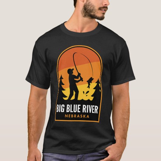 ビッグブルーリバーネブラスカ魚釣り Tシャツ (正面)