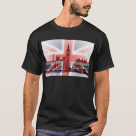 ビッグベンロンドンおよび英国国旗の旗 Tシャツ