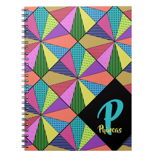 ビッグモノグラムとパターンの明るいウェッジ ノートブック (正面)