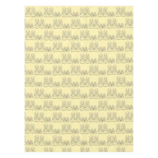 ビッグリトルシューズ新生児シャワースニーカー黄 テーブルクロス (正面)