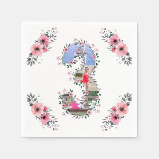 ビッグ3歳の誕生日ガールフォトコラージピンクフラワー スタンダードカクテルナプキン (正面)