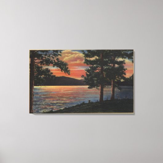 ビッグ・ベア湖での夕日 キャンバスプリント (正面)